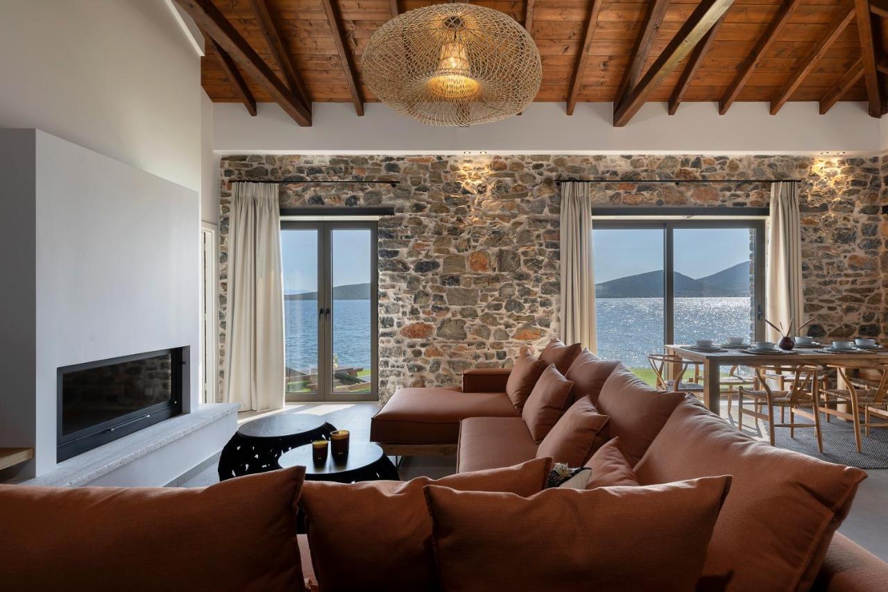 Lichnos Luxury Suites Sourpi Екстериор снимка