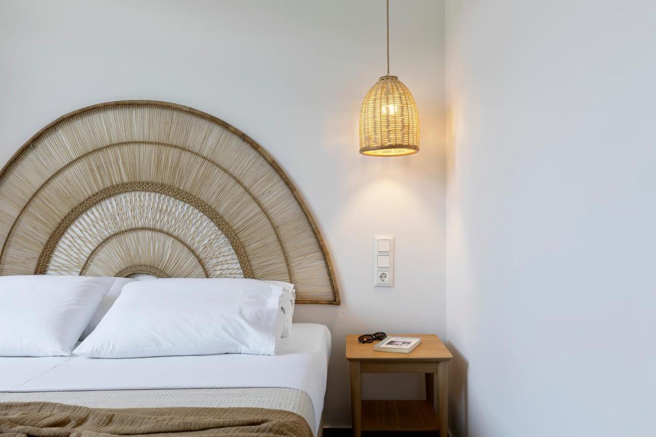 Lichnos Luxury Suites Sourpi Екстериор снимка