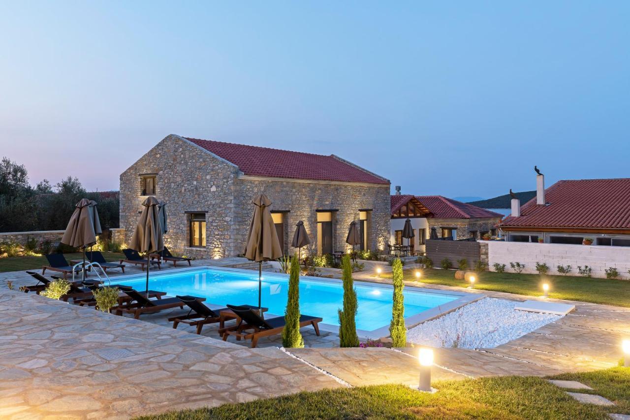 Lichnos Luxury Suites Sourpi Екстериор снимка