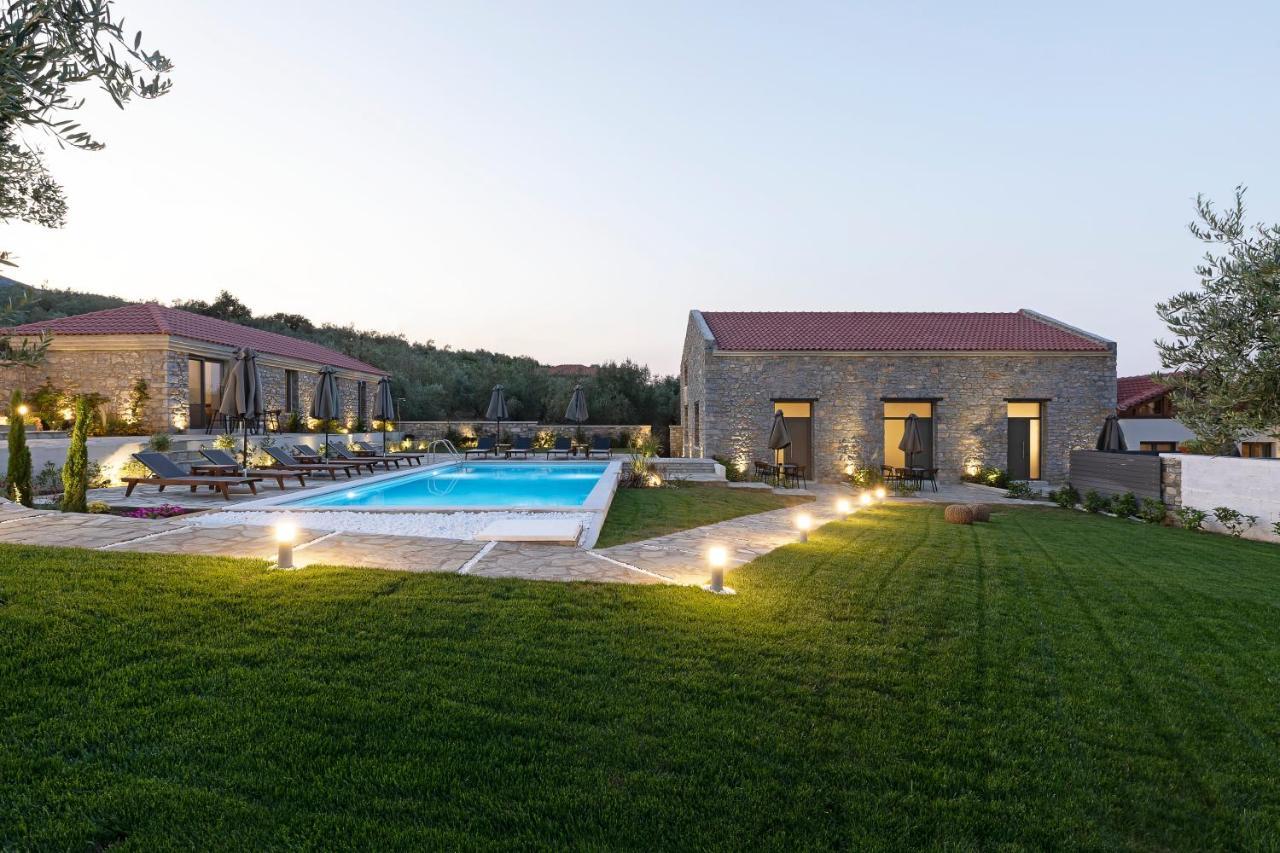 Lichnos Luxury Suites Sourpi Екстериор снимка
