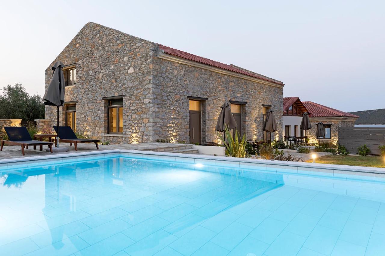 Lichnos Luxury Suites Sourpi Екстериор снимка