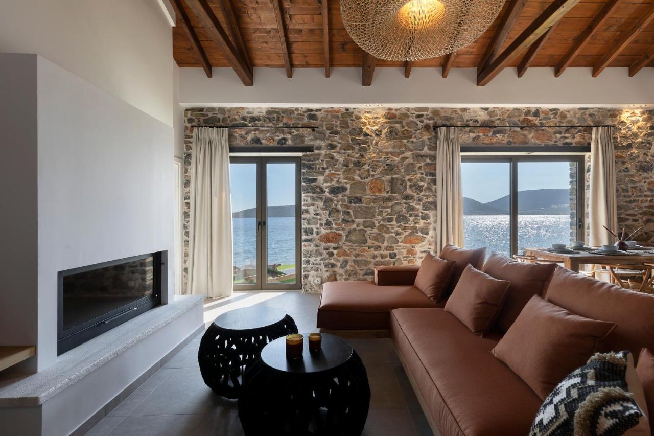 Lichnos Luxury Suites Sourpi Екстериор снимка