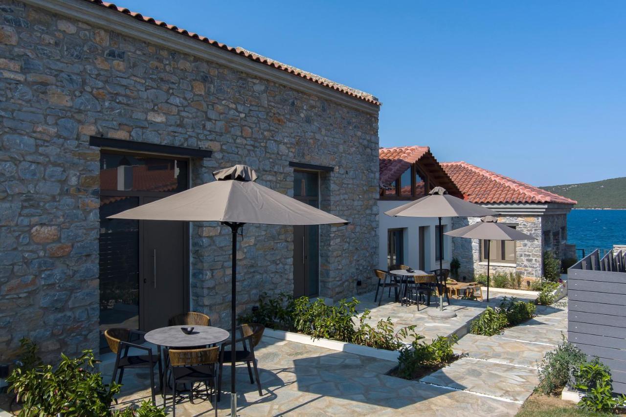 Lichnos Luxury Suites Sourpi Екстериор снимка